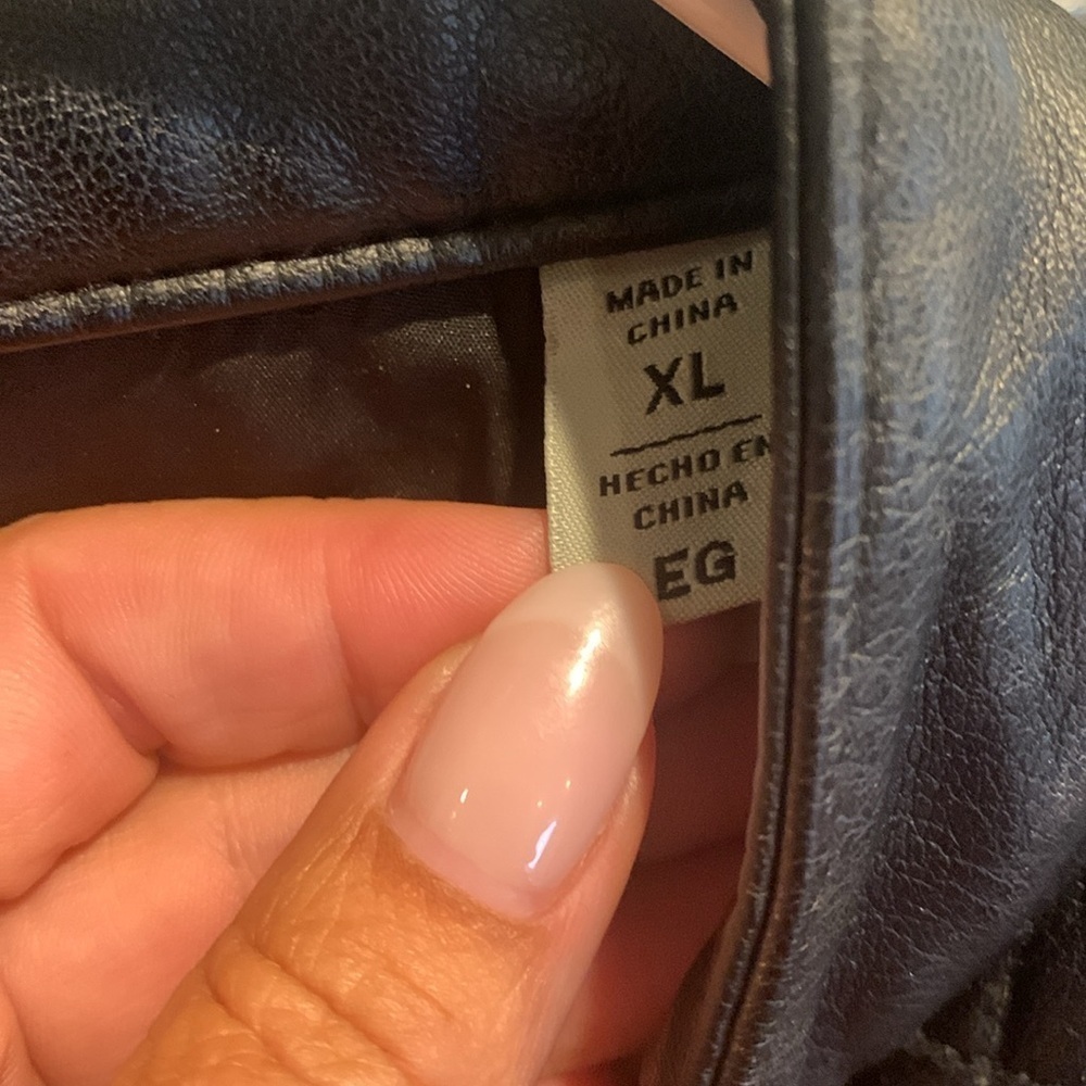 Jacket - Picture 4 of 6